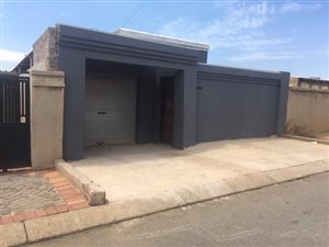 3 Bed House in Mofolo Central