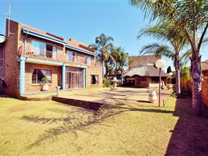 4 Bed House in Wierda Glen
