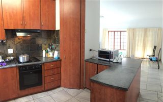 3 Bedroom House in Maroelana