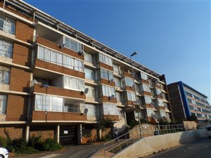 1 Bed Apartment in Yeoville