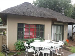 1 Bed Garden Cottage in Westdene