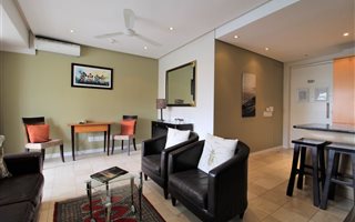 1 Bedroom Apartment in Waterfront