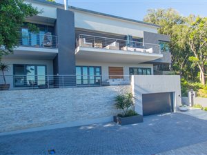 5 Bed House in Keurboomstrand