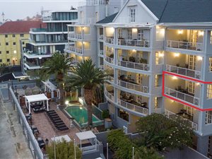 2 bedroom flat for sale in Green Point | T2038556