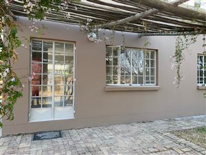 2 Bed Garden Cottage in Kyalami AH