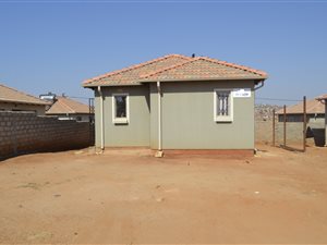 3 Bed House in Montana Park