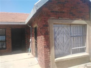 7 Bed House in Ivory Park