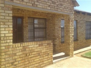 3 Bed House in Jouberton