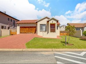 3 Bed House in Kosmosdal