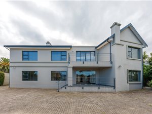 422 m² Commercial space in Camphers Drift