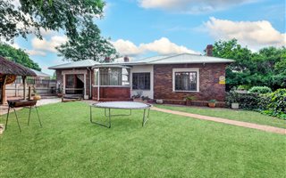 4 Bedroom House in East Geduld