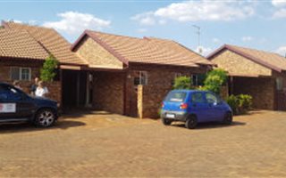 2 Bedroom Townhouse in Brentwood Park