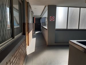 2.5 Bed Apartment in Point Waterfront