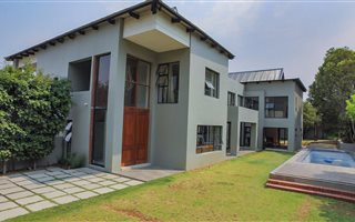 5 Bedroom House in Kyalami Estate