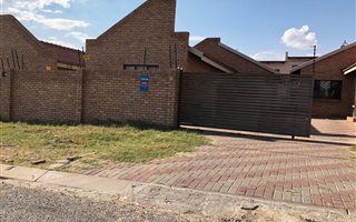 4 Bedroom Townhouse in Nirvana