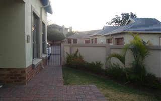 2 Bedroom Cluster in Valleyview Estate