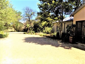 1.3 ha Farm in Kameelfontein and surrounds