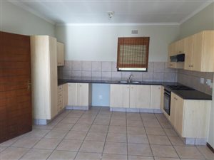 2 Bed Apartment in Broadacres