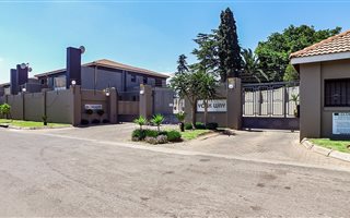 3 Bedroom Townhouse in Bedfordview