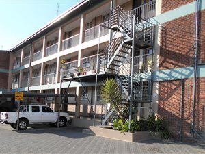 1 Bed Apartment in Alberton
