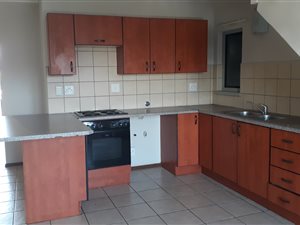 2 Bed Flat in Midridge Park