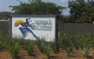 672 m² Land available in Drum Rock