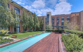2 Bedroom Apartment in Melrose Arch