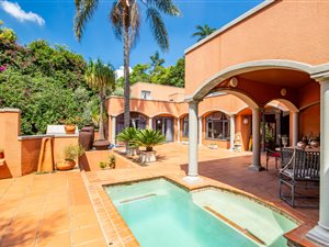 4 Bed House in Houghton Estate