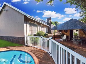 3 Bed House in Florida Glen
