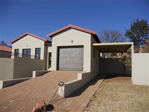 2 Bed Duet in Kameeldrift