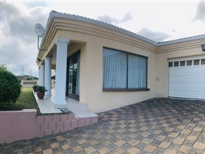 4 Bed House in Doon Heights