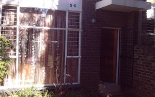2 Bedroom Apartment in Grobler Park