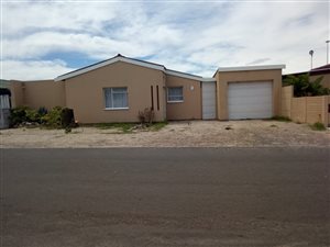 3 Bedroom House in Bishop Lavis