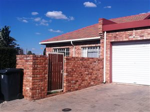 2 Bed Townhouse in Amberfield