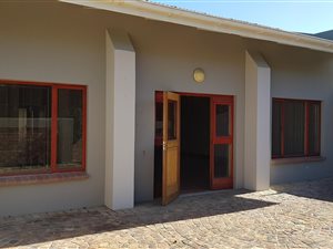 3 Bed Townhouse in Kingswood
