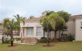 3 Bedroom House in Van Riebeeckshof
