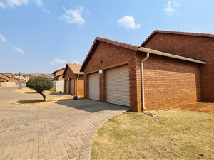 3 Bed House in Chantelle