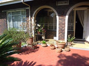 2 Bed Townhouse in Three Rivers
