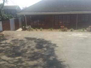 1 Bed Apartment in Hayfields