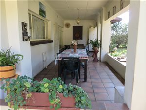 2.5 ha Farm in Rosashof