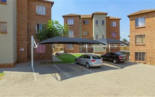 2 Bedroom Townhouse in Birchleigh