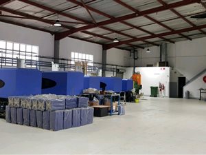 1500 m² Commercial space in Queensmead Industrial