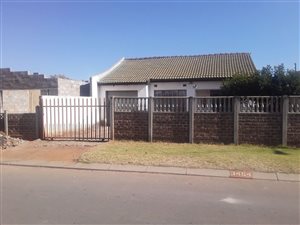 2 Bed House in Daveyton