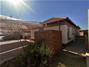 2 Bed Simplex in The Reeds