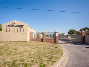 2 Bed Townhouse in Lorraine