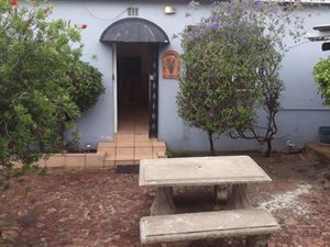 1 Bedroom Garden Cottage in Western