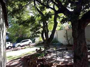 2 Bedroom Garden Cottage in Craighall Park