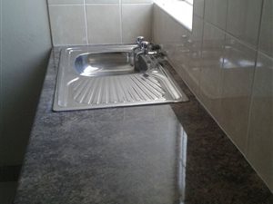 2 Bed Apartment in Yeoville