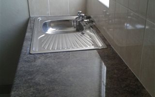 2 Bedroom Apartment in Yeoville
