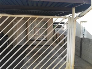 1 Bed Garden Cottage in Krugersdorp West
